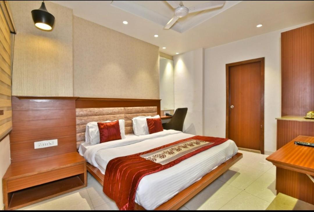 Hotel Highland Амритсар Экстерьер фото